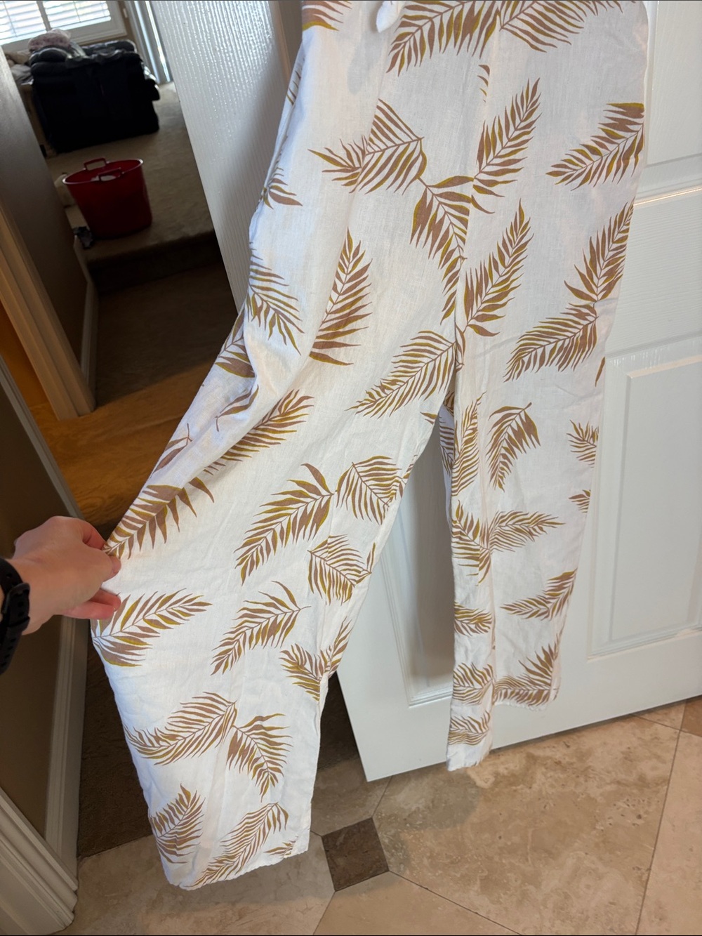 Billabong White Jumpsuit with Tan Palm Print - Picture 8 of 11